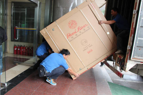银海钢琴贵重工艺品无忧运